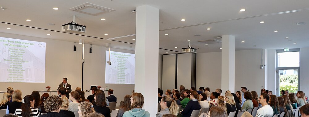 Aufmacher_Saal_IMG_6690.JPG Aufmacher_Saal_IMG_6690.JPG